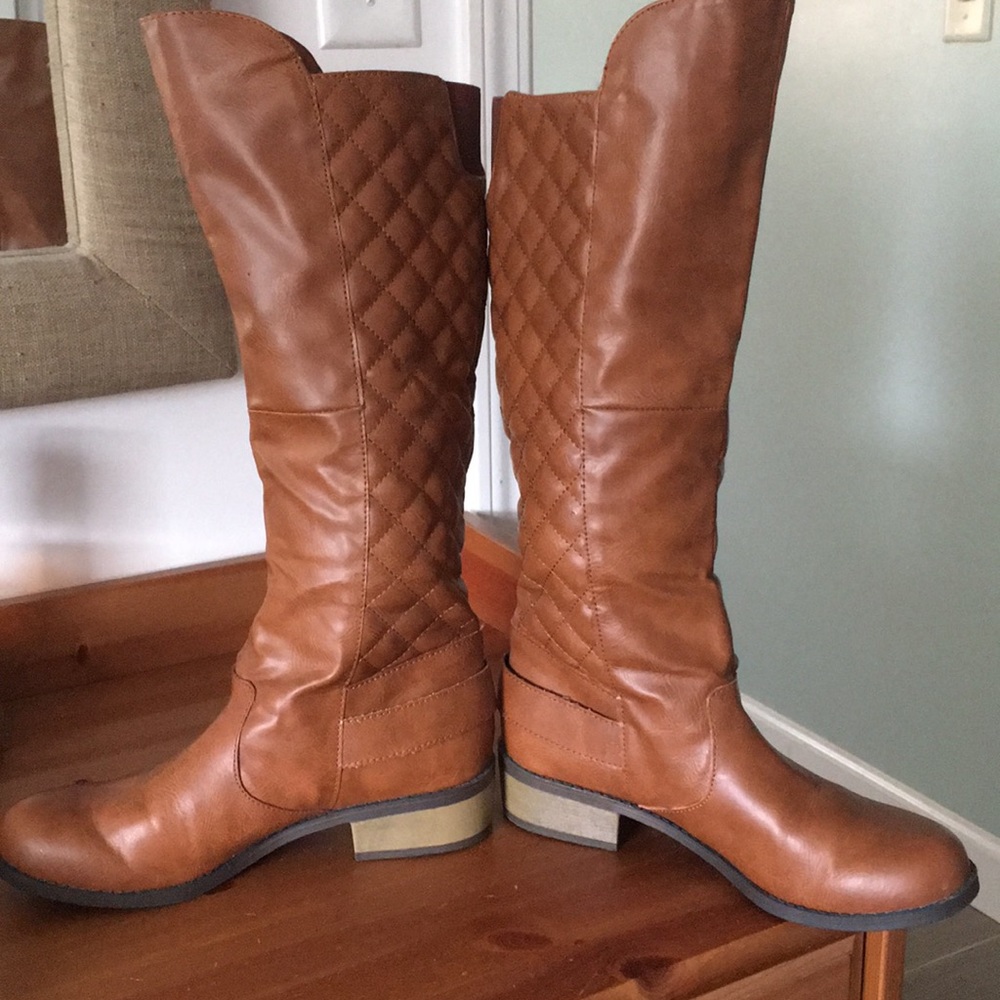 Brown boots